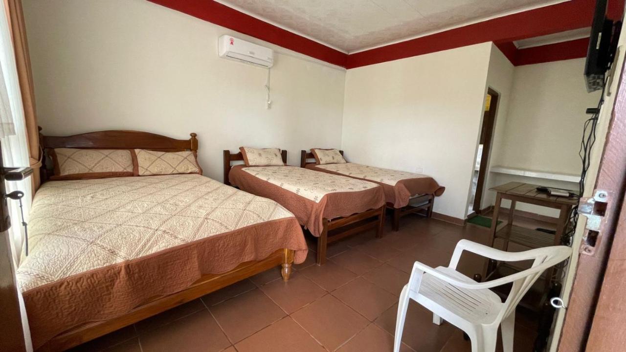 Hotel Puerto Selva Villa Tunari Kültér fotó