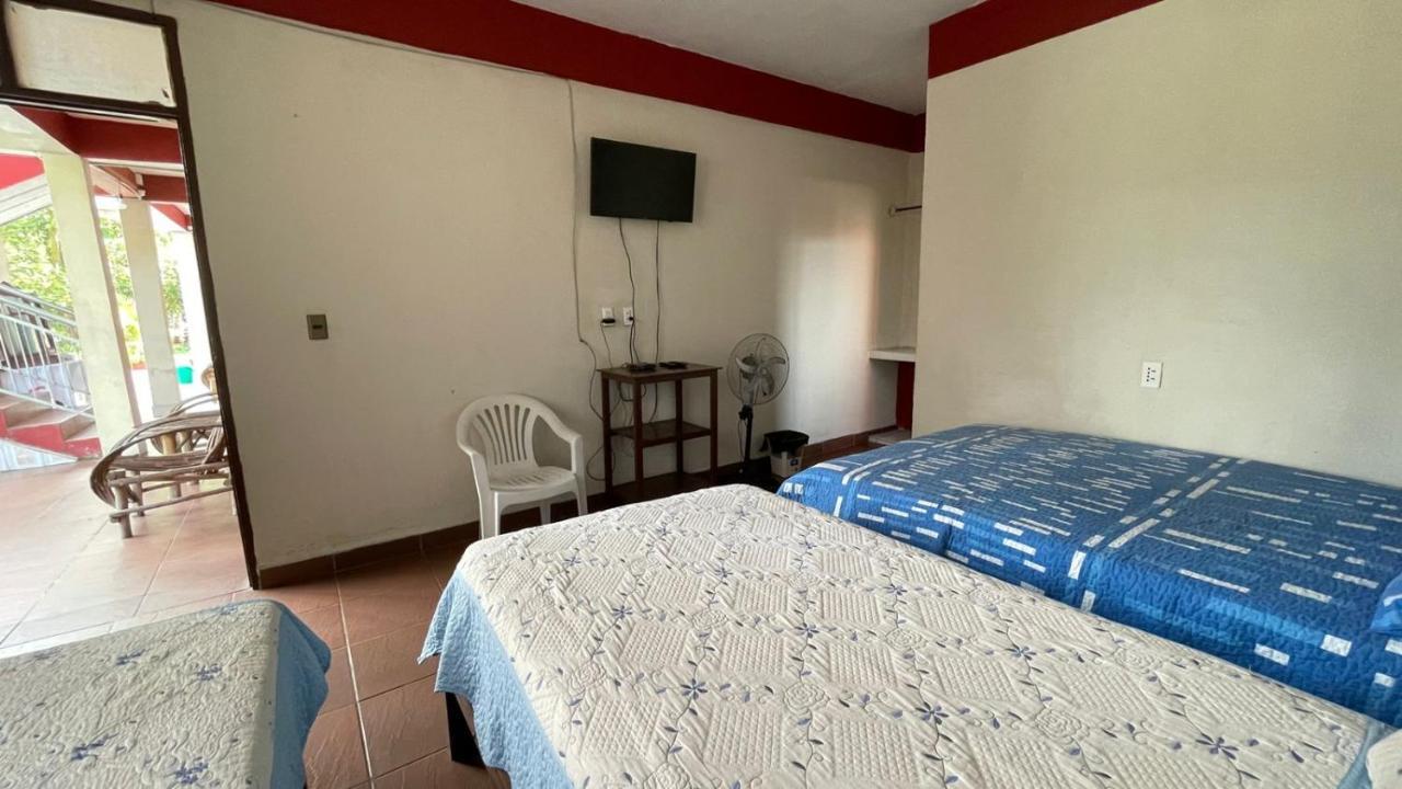 Hotel Puerto Selva Villa Tunari Kültér fotó