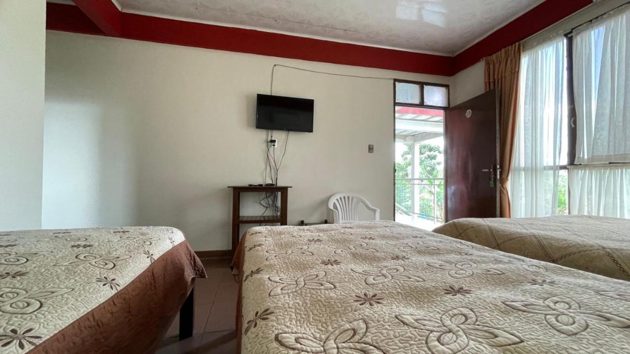 Hotel Puerto Selva Villa Tunari Kültér fotó
